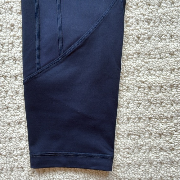 Lululemon Women’s All The Right Places Crop II 23" in True Navy Blue Size 6 - Picture 4 of 9